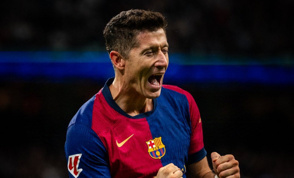 El Clasico: Lewandowski strikes two times as Barcelona rip Real Madrid apart