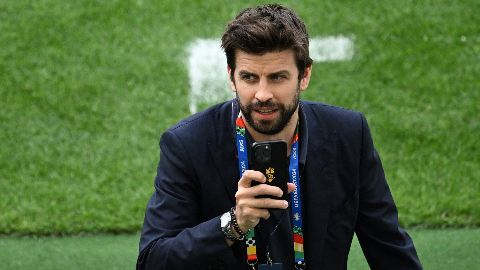 Gerard Pique ridicules Real Madrid with ‘special’ social networks post as Barcelona enjoy El Clasico knocking